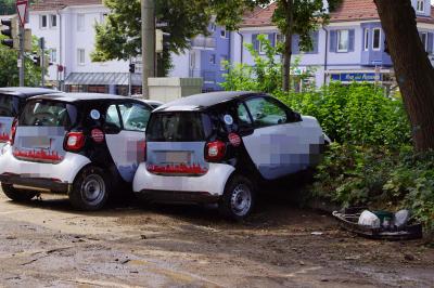 Stuttgart -Muehlhausen :Aufraeumarbeiten nach schweren Unwetter der vergangen Nacht 
